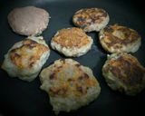 Foto del paso 1 de la receta: Tapitas de arroz con centro de carne y mozzarella!