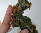 Foto langkah ke 9 dari resep Bakwan Daun Singkong, kriuk di luar empuk di dalam🌿.