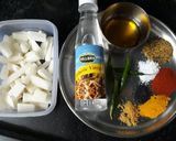 A picture of step 3 of Instant mooli pickle.