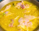 Foto langkah ke 4 dari resep Ayam Goreng Kremes.
