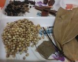A picture of step 1 of Yakhni pulao.
