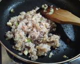 Foto langkah ke 2 dari resep Nasi Goreng Mentega.. Tofu, hati dan Timun.