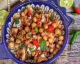 A picture of step 9 of Mix Plate Chana Chat.