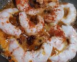 Foto del paso 1 de la receta: Gambas al ajillo con destellos de vino blanco