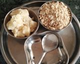 સીંગદાણાની ચીકી (Peanuts Chikki Recipe in Gujarati) રેસીપી સ્ટેપ1ફોટો