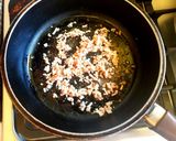 Foto del paso 4 de la receta: Sorrentinos rellenos de zapallo, cebolla caramelizada