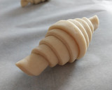 Foto del paso 13 de la receta: Croissants (v3) rellenos de crema de caramelo salado con chocolate negro