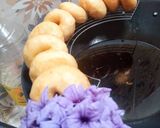 Foto langkah ke 8 dari resep Donat tanpa telur, tanpa susu, tanpa Mixer, tanpa kentang.