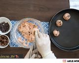 صورة لخطوة 4 من وصفة الكوكيز الطري محشي شيكولاتة بنكهات جديدة والطعم مفاجأة