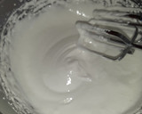 Foto del paso 2 de la receta: Bizcochuelo Marmolado
