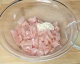 A picture of step 1 of Cheesy baked sandwich.
