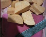Foto langkah ke 1 dari resep Bola-bola ubi crispy.