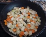 Foto del paso 2 de la receta Pollo con verduras y almendras