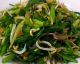 Foto langkah ke 7 dari resep TUMIS KANGKUNG TAUGE SIMPEL🙏.