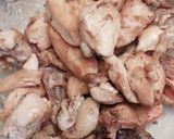 Foto langkah ke 1 dari resep Ayam kecap simple.