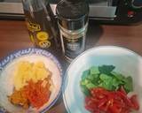 ผัดเผ็ดกระดูกหมูอ่อน🐷 (พริกแกงเหลืองใต้ + พริกแกงเผ็ดแดง🌶) วิธีทำสูตร 2 รูป