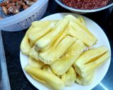Hình bước làm 1 của món Mít hông Tam Kỳ