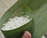 Foto langkah ke 2 dari resep Lop-lop is ketan.