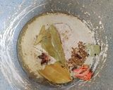 A picture of step 3 of Prawns curry.
