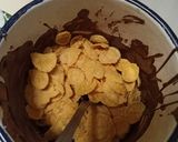 Foto langkah ke 3 dari resep Choco cornflakes.