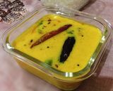 A picture of step 4 of Rajasthani Besan Kadhi.