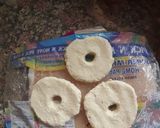 A picture of step 5 of Dahi wada.