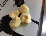 Une image de l'étape 1 de Tarte renversée pommes et pistaches (pâte brisée à la crème).