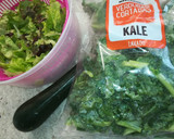 Foto del paso 1 de la receta: Crema de kale y lechuga