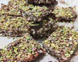 Foto del passaggio 3 della ricetta Barrette farro soffiato, cioccolato fondente e crema di nocciole