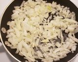 A picture of step 3 of Lemon chicken soup.