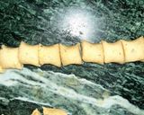 A picture of step 5 of Split Moong Dal Mathri.