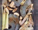Hình bước làm 3 của món Ruốc tôm tỏi cho bé