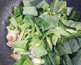 A picture of step 2 of Pad See Ew with Wide Rice Noodles.