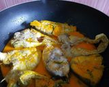 Foto langkah ke 4 dari resep Ikan Kemangi Bumbu Kuning.
