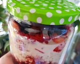 Foto del paso 3 de la receta: Desayuno de avena fría y mezcla Berries 🍓🫐