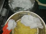 Lidah Kucing Topping Meringue