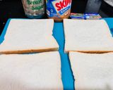 Foto langkah ke 1 dari resep 135. Brown Sugar Skippy Sandwich.