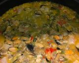 Foto del paso 6 de la receta: Paella con mariscos y pollo