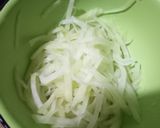 Foto langkah ke 1 dari resep Sayur labu Siam sawi putih bumbu kuning.