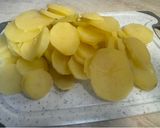 Foto del passaggio 2 della ricetta Sformato di Patate svuota frigo