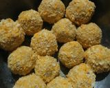 Foto langkah ke 3 dari resep Bola ubi ungu isi coklat.