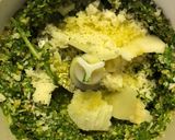 A picture of step 2 of Trofie with Arugula and Walnut Pesto.