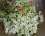 Foto langkah ke 3 dari resep 32. Cah Sawi Bakso.
