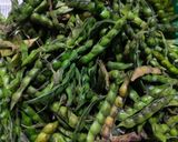 ताज्या तुरीदाण्यांची रस्साभाजी (tajya toridananchi rasabhaji recipe in marathi) रेसिपी स्टेप 1 फोटो 