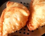 A picture of step 7 of Aloo Matar Samosa.
