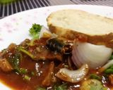 A picture of step 3 of Sardine And Onion In Tomato Sauce.