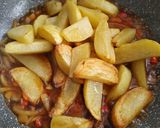 Foto langkah ke 4 dari resep Kentang Masak Kecap.