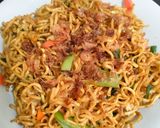 Foto langkah ke 5 dari resep Mie goreng jawa.