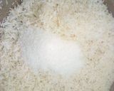 A picture of step 2 of Coconut gullisuwa.