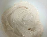 A picture of step 1 of 2 ingredient Ice Cream.